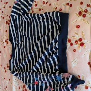 Embroidery sweater